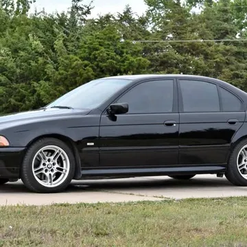 2002 BMW 5 Series 540i Sedan