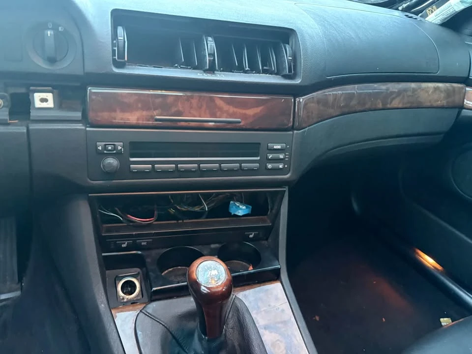 2002 BMW E39 540i - Image 8 of 8