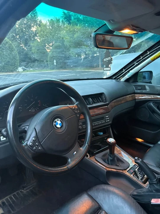 2002 BMW E39 540i - Image 5 of 8