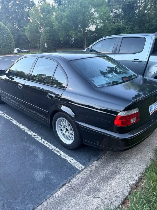 2002 BMW E39 540i - Image 3 of 8