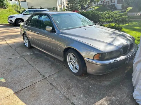 2002 BMW 5 Series 540i Sedan 4D