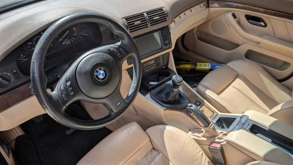 2002 BMW E39 540i - Image 10 of 11