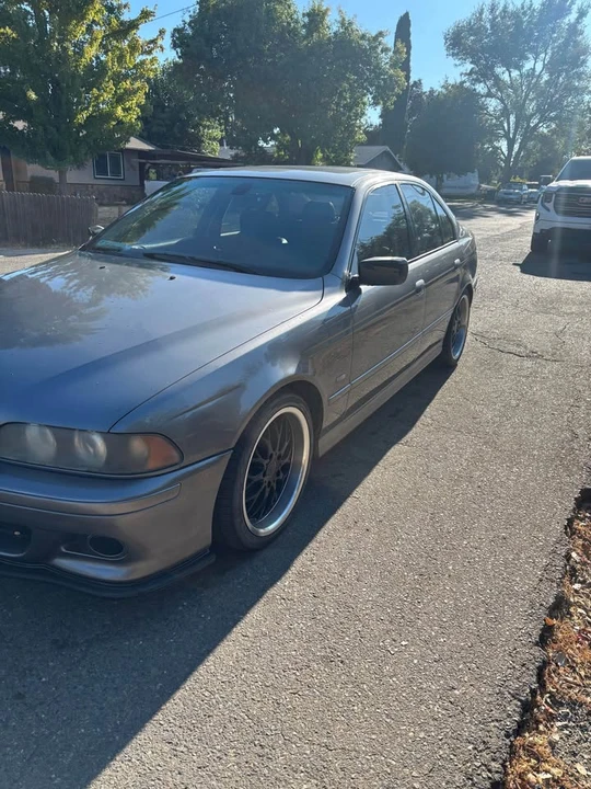 2002 BMW E39 540i - Image 2 of 16