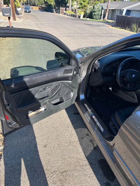 2002 BMW E39 540i - Image 13 of 16