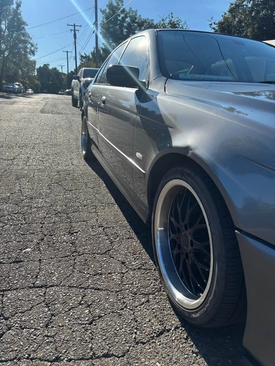 2002 BMW E39 540i - Image 8 of 16