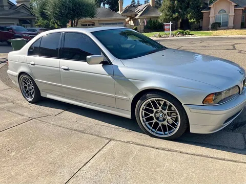 2002 BMW 5 Series 540i Sedan 4D