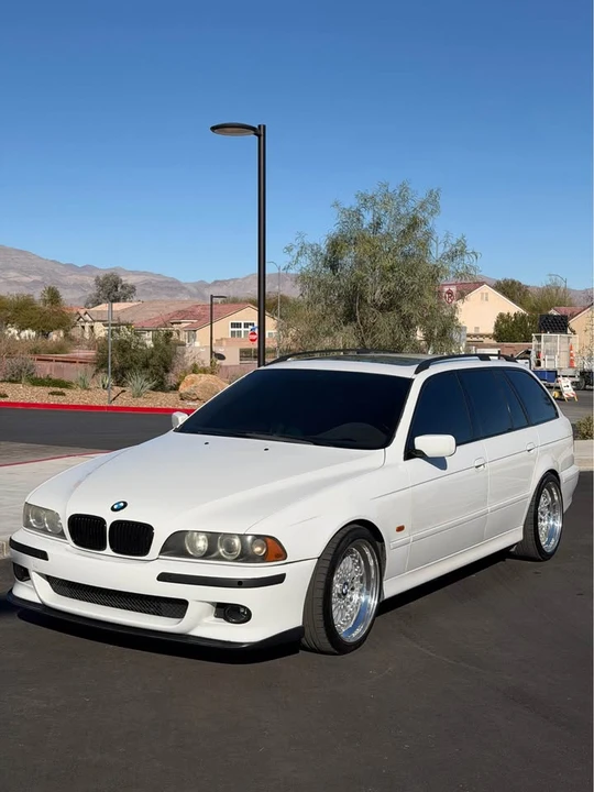 2002 BMW E39 540i - Image 2 of 20