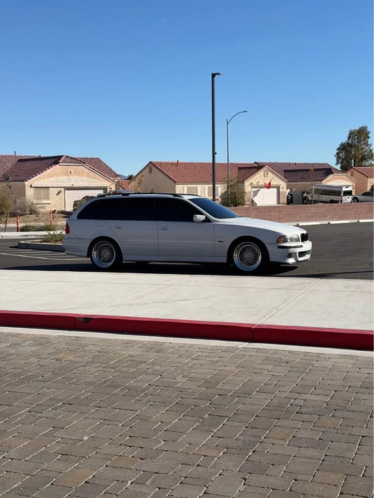 2002 BMW E39 540i - Image 5 of 20