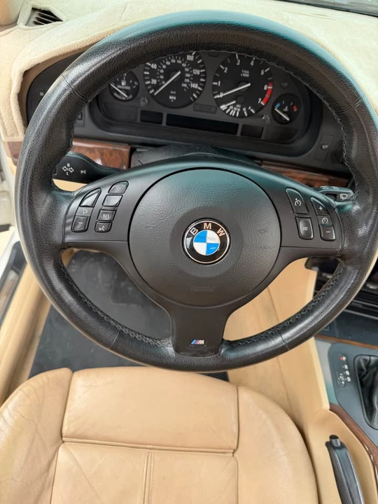 2002 BMW E39 540i - Image 10 of 20