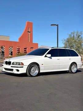 2002 BMW 5 Series 540iT Wagon 4D