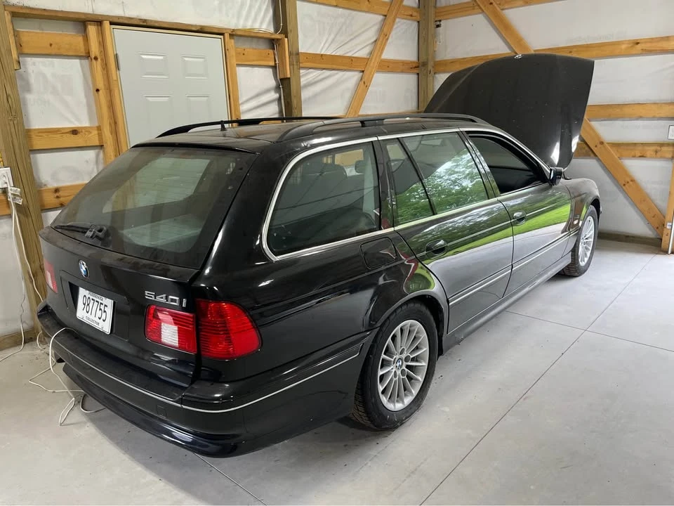 2002 BMW E39 540i - Image 2 of 4