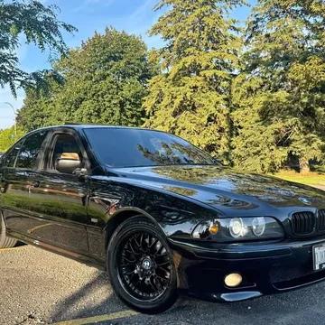 2002 BMW 530i