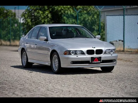 2002 BMW 5-Series 525i