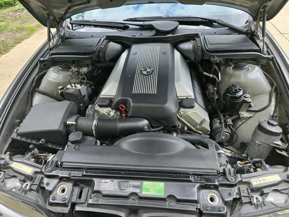 2002 BMW E39 5 Series - Image 8 of 16