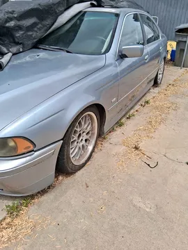 2002 BMW 5 Series 525i Sedan