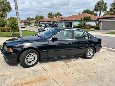 2002 BMW 5 Series 525i Sedan