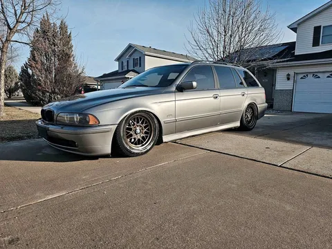 2002 BMW 5 Series 525iT Wagon