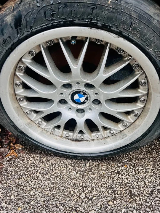 2002 BMW E39 5 Series - Image 2 of 5