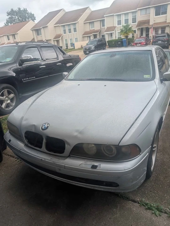 2002 BMW E39 540i - Image 2 of 7