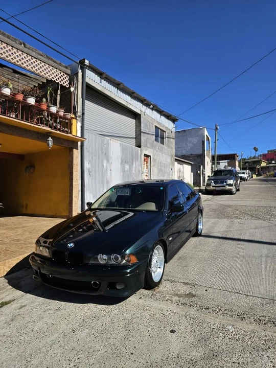 2002 BMW E39 540i - Image 9 of 13