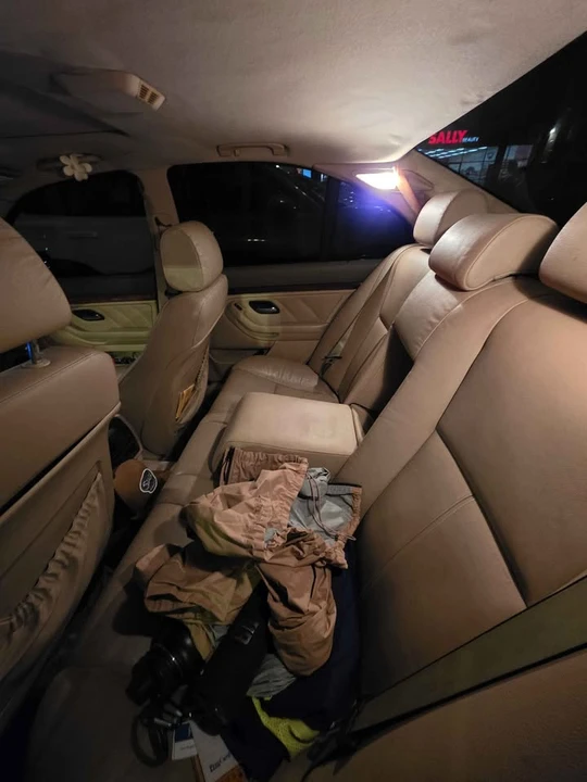 2002 BMW E39 540i - Image 11 of 13