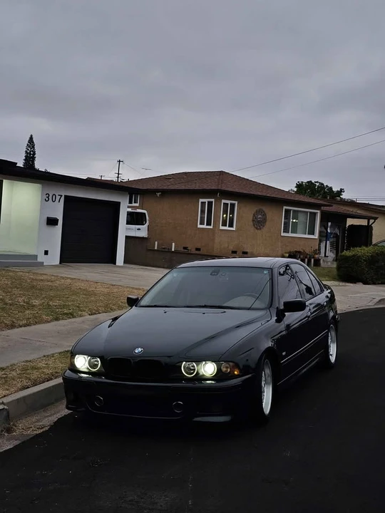 2002 BMW E39 540i - Image 8 of 13