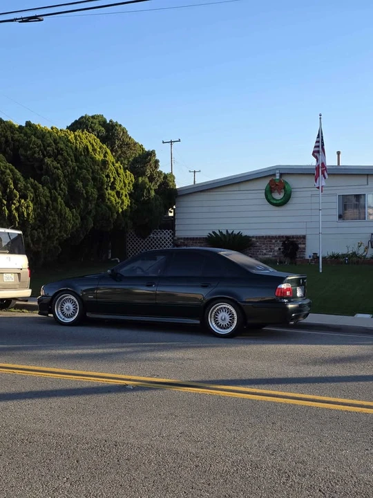 2002 BMW E39 540i - Image 4 of 13
