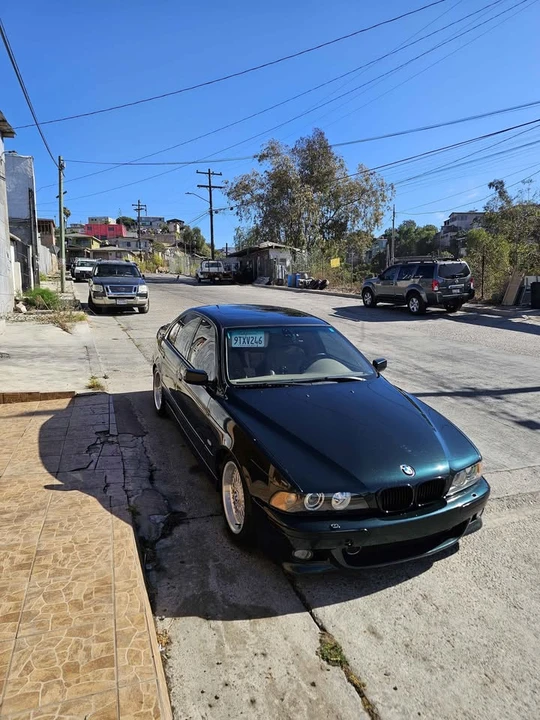 2002 BMW E39 540i - Image 10 of 13