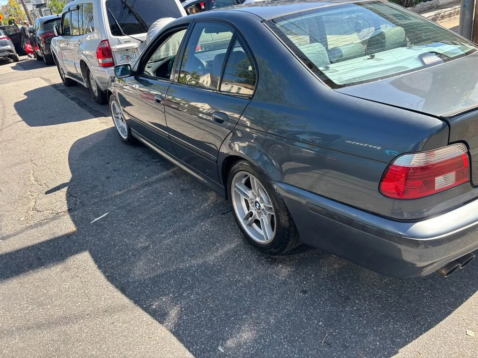 2002 BMW E39 540i - Image 2 of 6