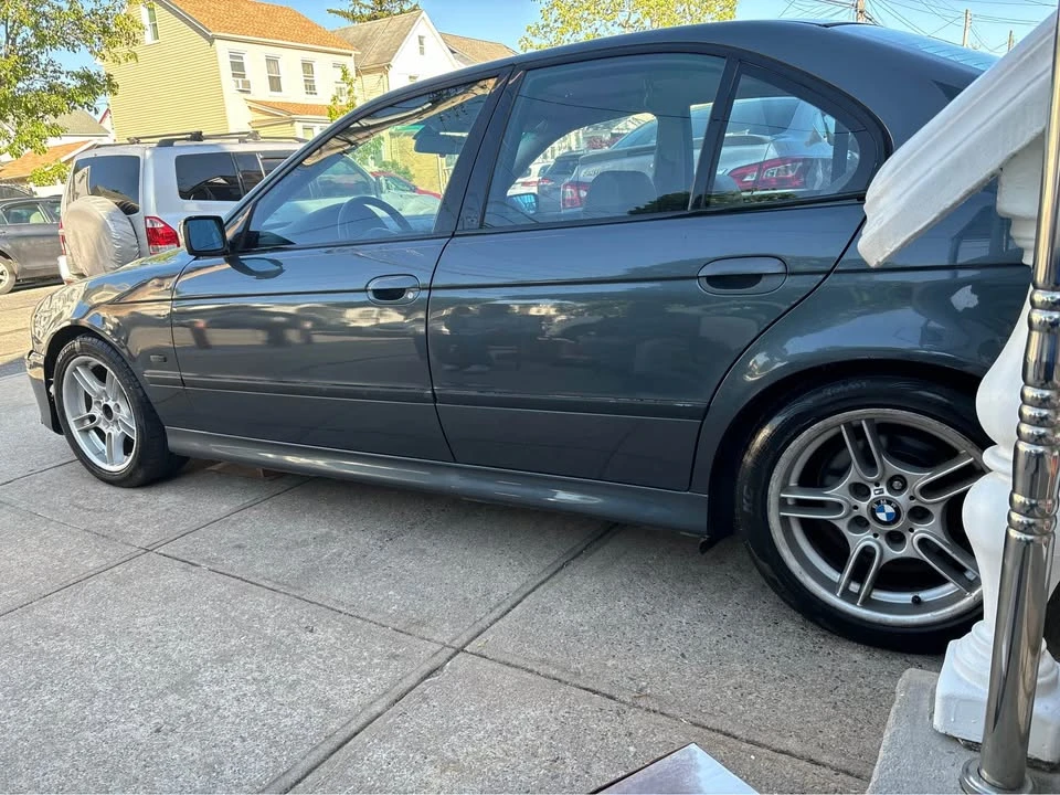 2002 BMW E39 540i - Image 3 of 6