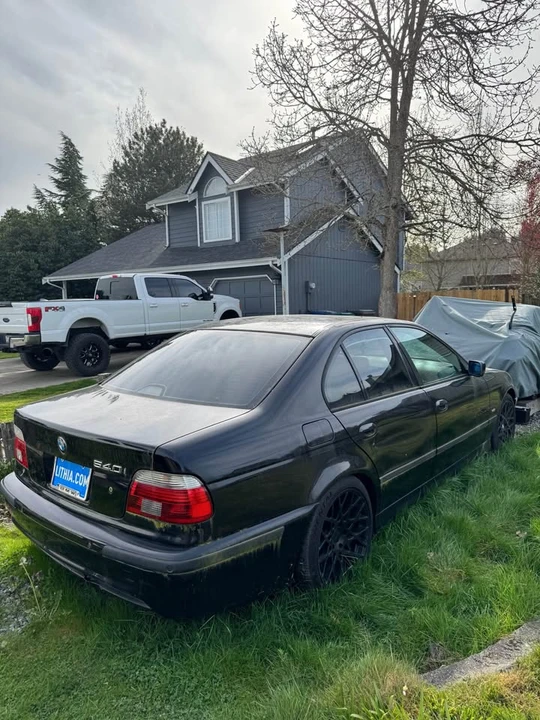 2002 BMW E39 540i - Image 2 of 9