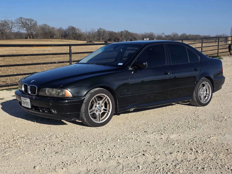 2002 BMW E39 540i - Image 2 of 9