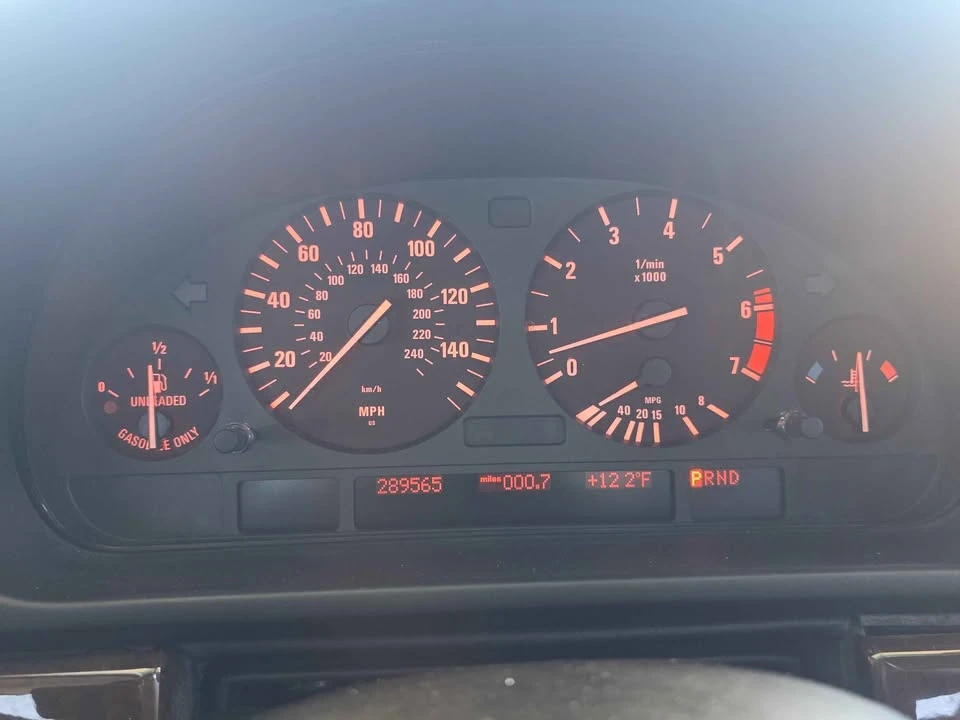 2002 BMW E39 540i - Image 9 of 9