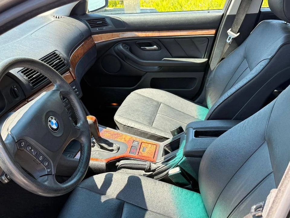 2002 BMW E39 5 Series - Image 4 of 4