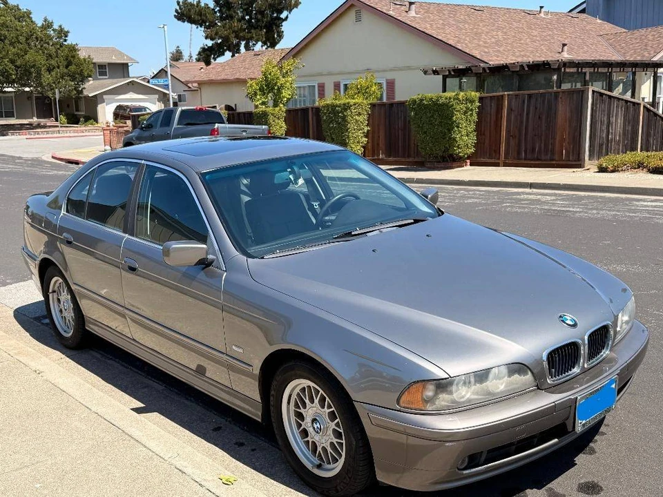 2002 BMW E39 5 Series - Image 3 of 4