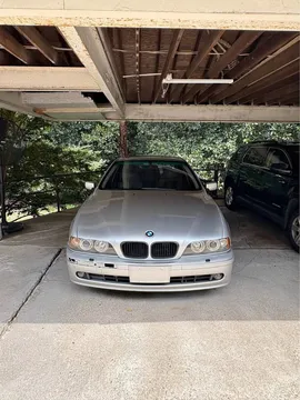 2002 BMW 525i