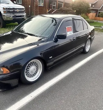 2002 BMW 525i