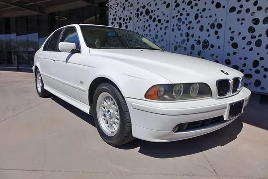 2002 BMW 525i E39