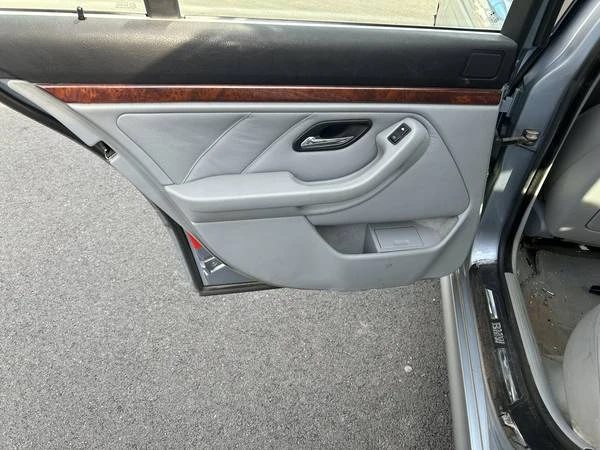 2002 BMW E39 5 Series - Image 13 of 17
