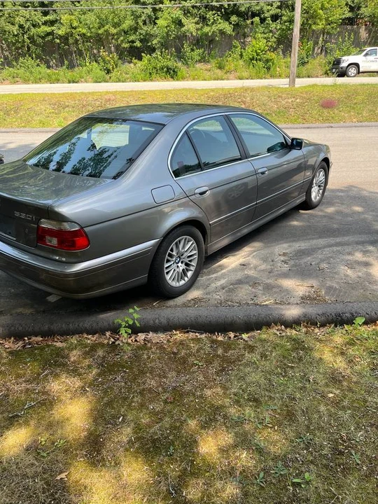 2002 BMW E39 5 Series - Image 3 of 4
