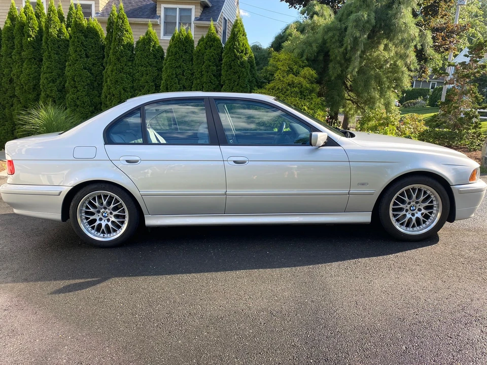 2002 BMW E39 5 Series - Image 2 of 29