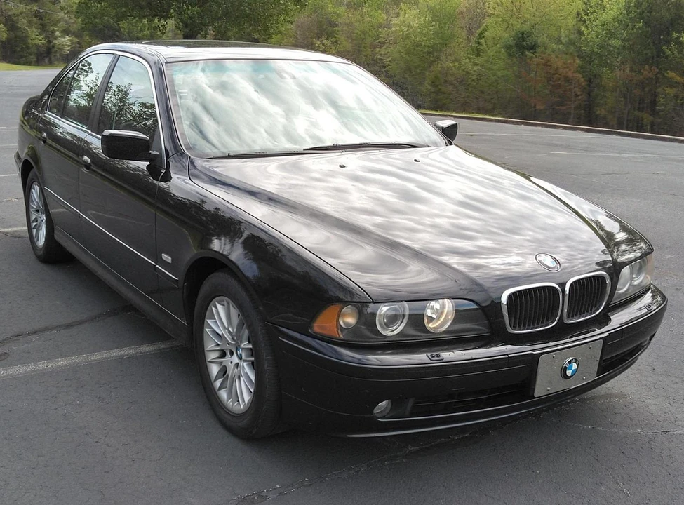 2002 BMW E39 5 Series - Image 2 of 5