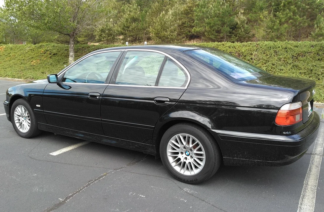 2002 BMW E39 5 Series - Image 4 of 5