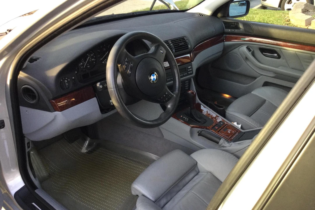 2002 BMW E39 5 Series - Image 30 of 31