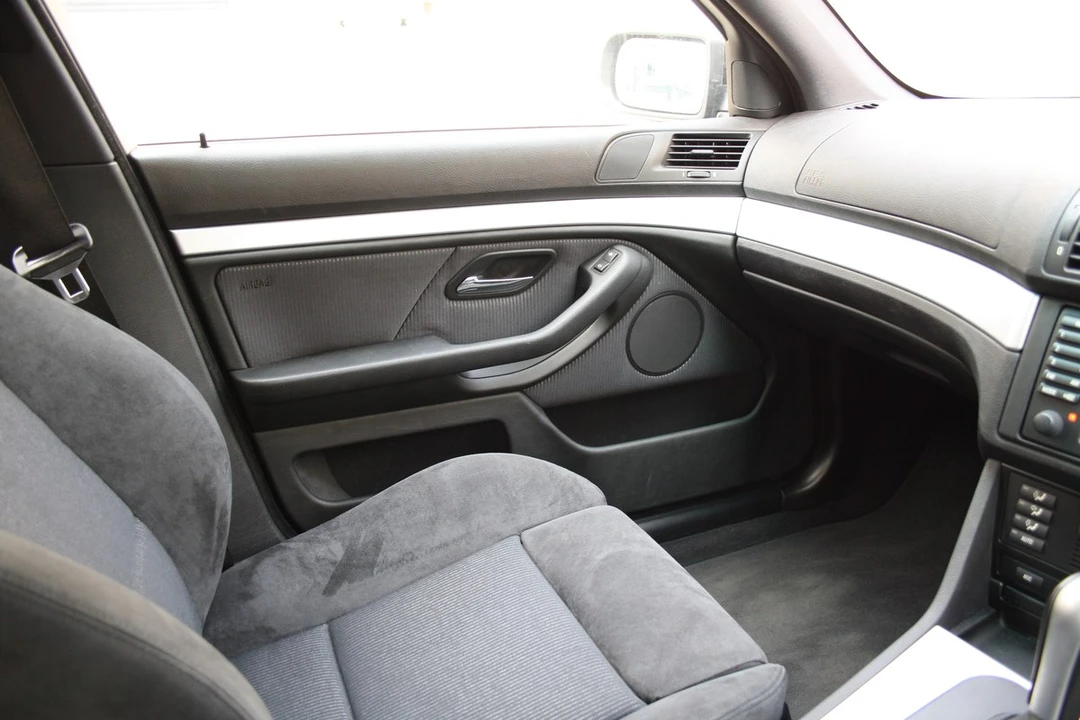 2002 BMW E39 5 Series - Image 26 of 30