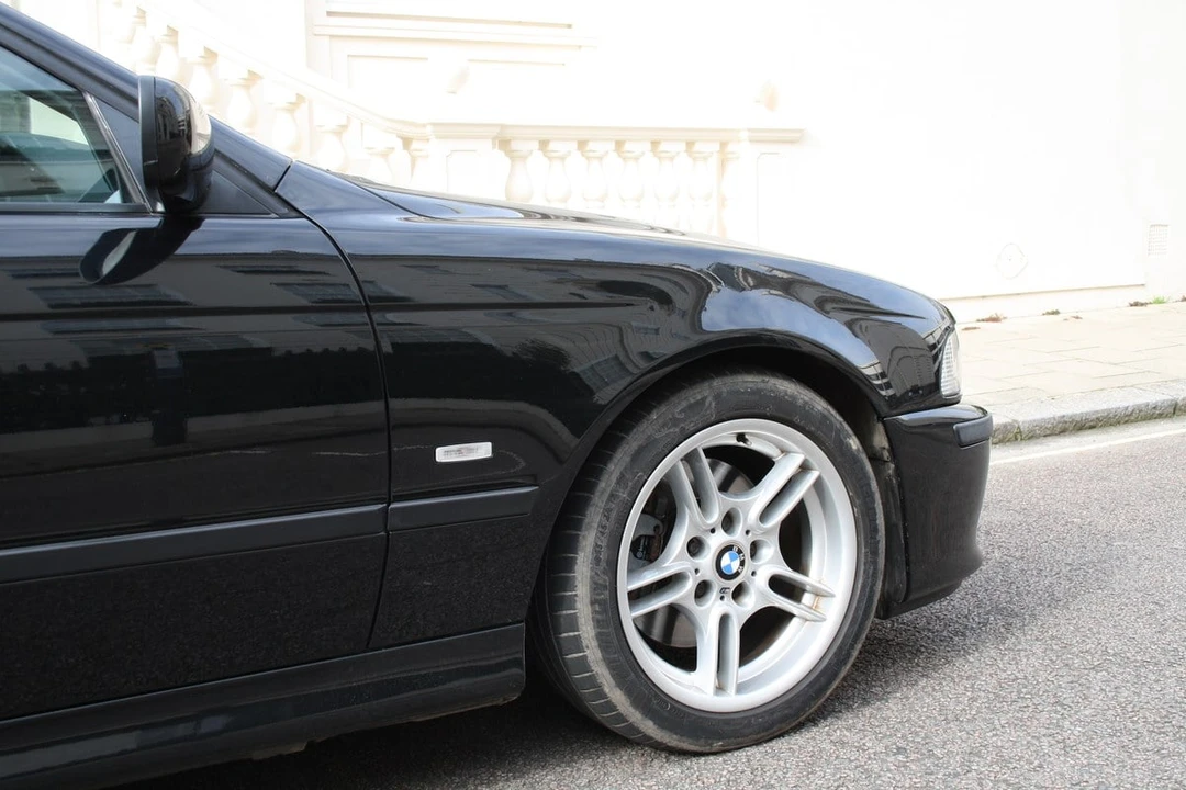 2002 BMW E39 5 Series - Image 18 of 30