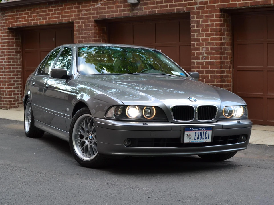 2002 BMW E39 5 Series - Image 3 of 4