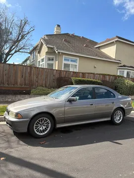 2002 BMW 530i
