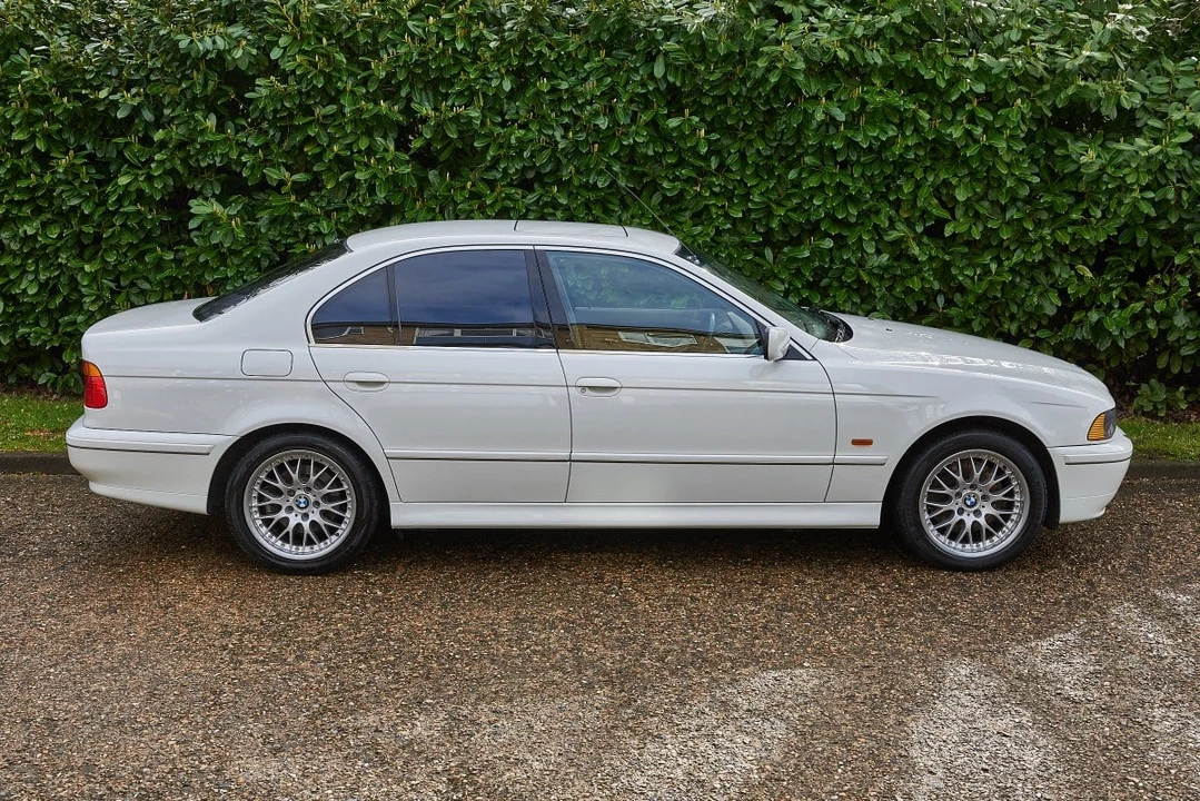 2002 BMW E39 540i - Image 4 of 30