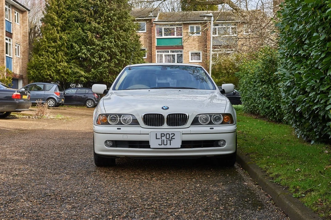 2002 BMW E39 540i - Image 13 of 30